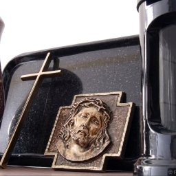 Marian Wincewicz wspólnik spólki cywilnej ROMASHKA; BETONIARSTWO- KAMIENIARSTWO MARIAN WINCEWICZ - Galanteria nagrobna.