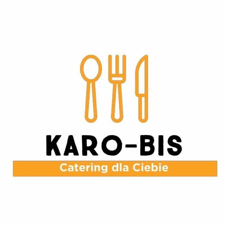 Logo firmy cateringowej KARO-BIS z ikonami sztućców (łyżka, widelec, nóż) w kolorze pomarańczowym i hasłem 'Catering dla Ciebie' na białym tle.