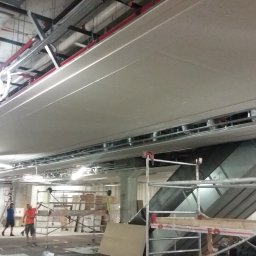 Gloss Elite - Zabudowa GK Powierzchnia obiektu 2500 m2