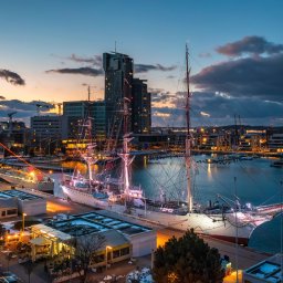 Nasza kancelaria adwokacka mieści się w sercu Gdyni. Świadczymy kompleksową obsługę prawną dla klientów z całego Trójmiasta – w atmosferze zaufania, dyskrecji i pełnego profesjonalizmu.