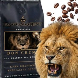 Kawonament - Czarna paczka kawy Kawonament Premium z wizerunkiem lwa, otoczona ziarnami kawy i głową lwa z otwartą paszczą. Kawa kraftowa, świeżo palona w Polsce.