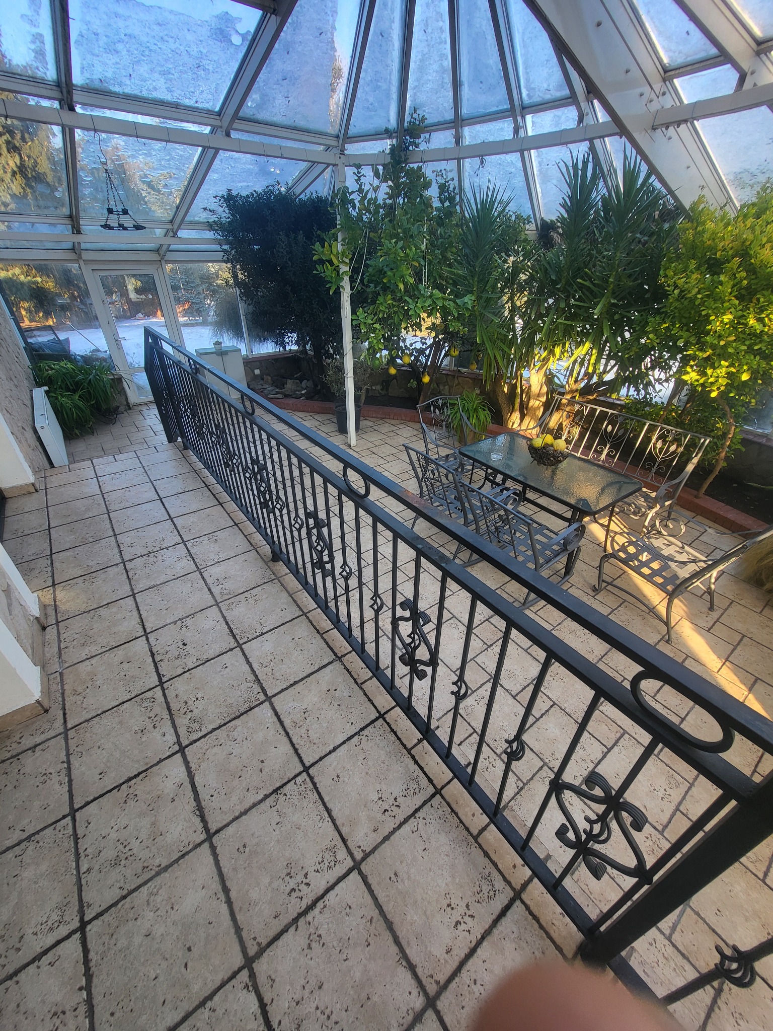 Po porządkach ogrod całoroczny ogrzewany