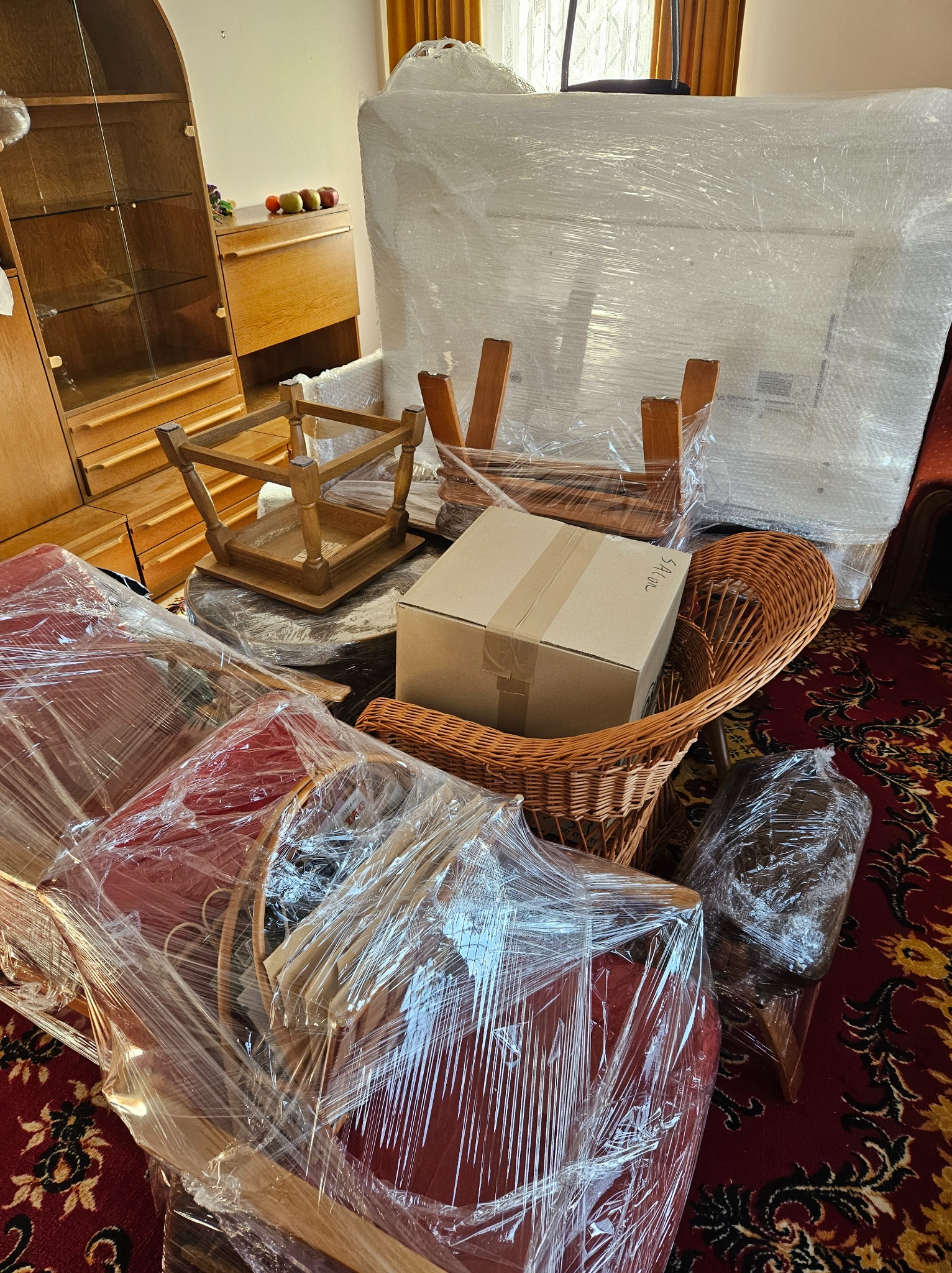 Zabezpieczamy meble w cenie.