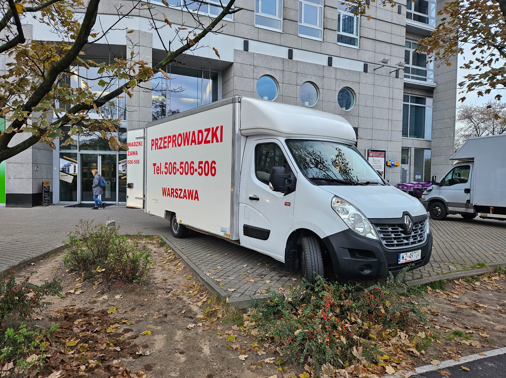 Mamy nowoczesną flotę samochodów.