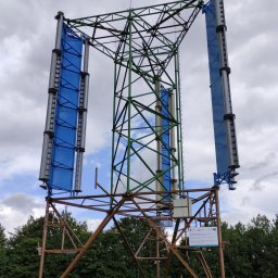 Konsnord Kamil Burblis - Konstrukcja nośna turbin wiatrowych o pionowej osi obrotu. Lokalizacja: Przywidz (woj. pomorskie).