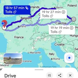 Piotr Kukula - Mapa trasy z Dąbrowy Górniczej do Saint-Malo z zaznaczonymi punktami i czasem przejazdu. Widok z aplikacji Google Maps na telefonie.