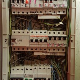 Blacharstwo, lakiernictwo samochodowe Raszyn 3