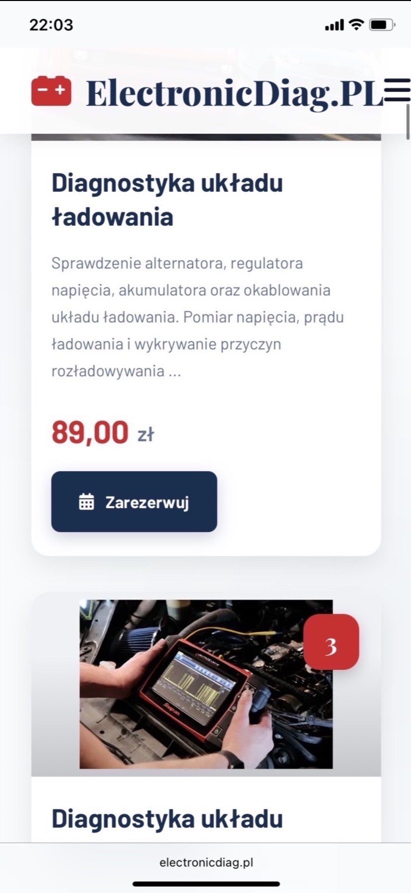 Strona internetowa z ofertą diagnostyki układu ładowania pojazdu. Na dole zdjęcie z pomiaru parametrów za pomocą urządzenia diagnostycznego.