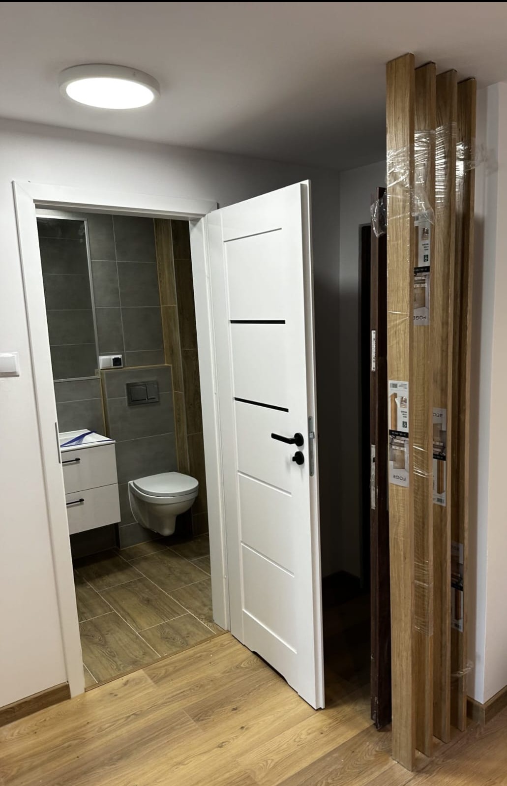 Kompleksowy remont łazienki i korytarza