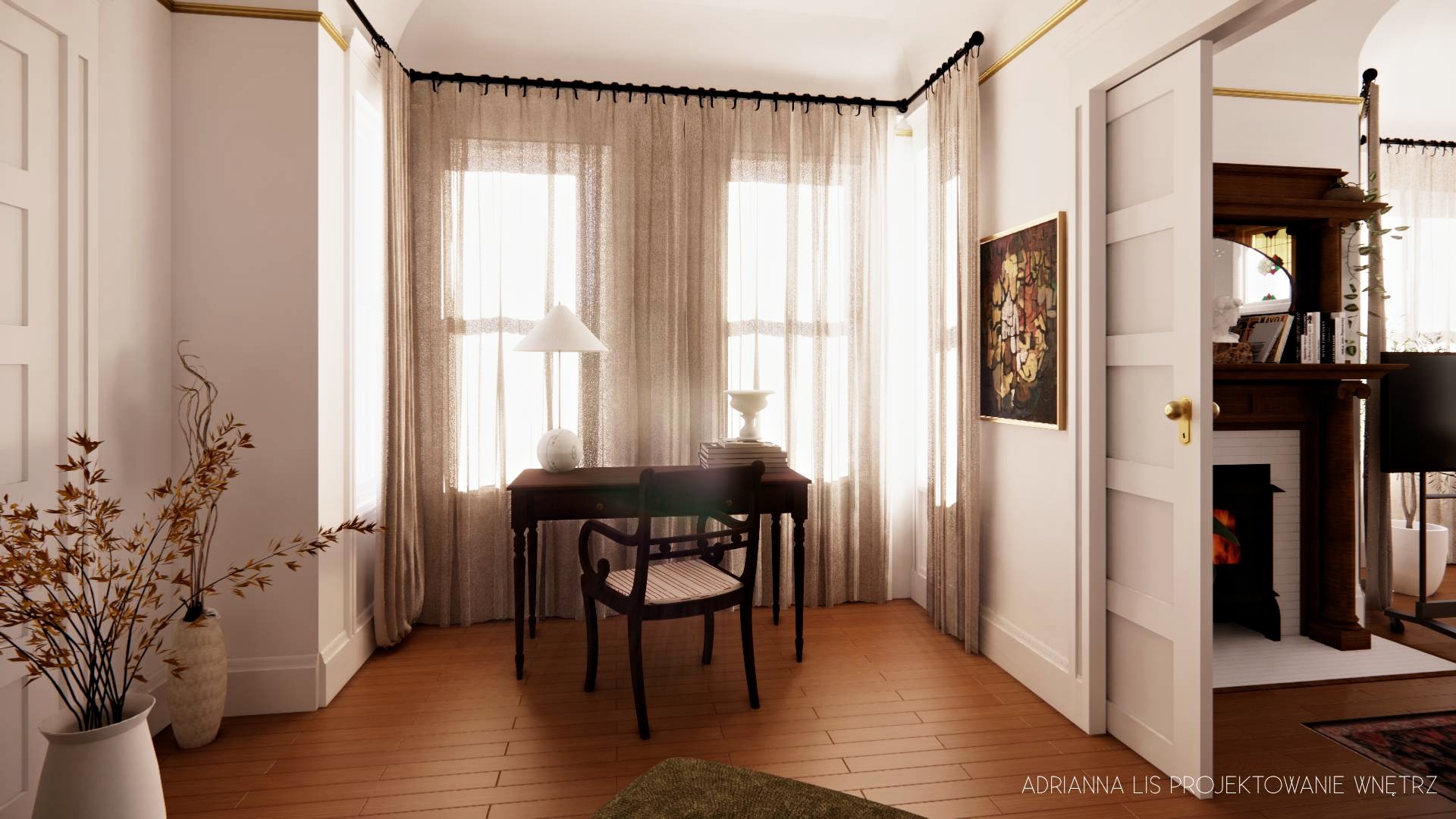 Elegancki gabinet z biurkiem, krzesłem i kominkiem w tle. Beżowe zasłony wpuszczają światło. Na ścianie obraz. Wazon z suchymi gałązkami dodaje uroku.