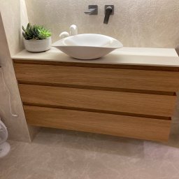 AKIRO - Marcin Abramowicz - Szafka umywalkowa z 3 szufladami - fornir dąb