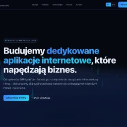 Innovative Web Applications - Strona internetowa firmy Iwapps z hasłem 'Budujemy dedykowane aplikacje internetowe, które napędzają biznes' na ciemnoniebieskim tle z grafiką sieci.