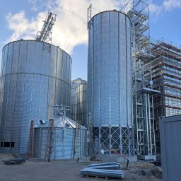 SpecMontSerwis Radosław Suchecki - Mocowanie Płyt Warstwowych Chrzan&oacute;w