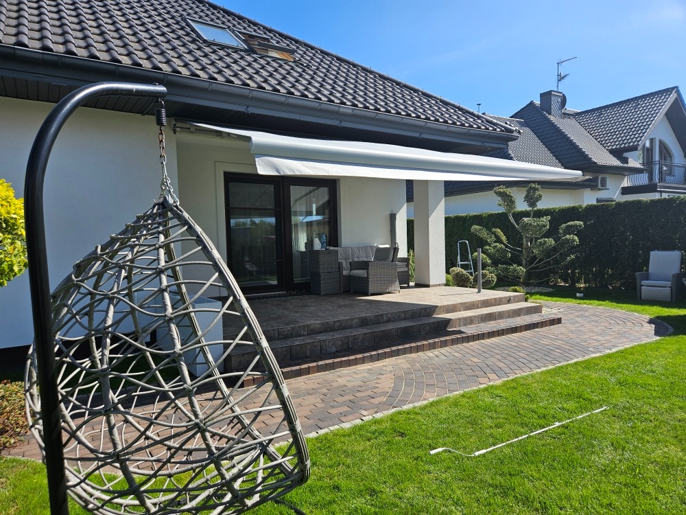 (realizacja) Markiza tarasowa w półkasecie