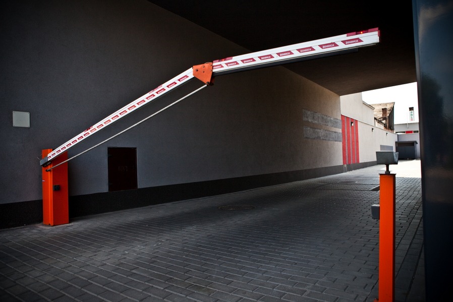 (realizacja) Automatyka i sterowanie szlabanem