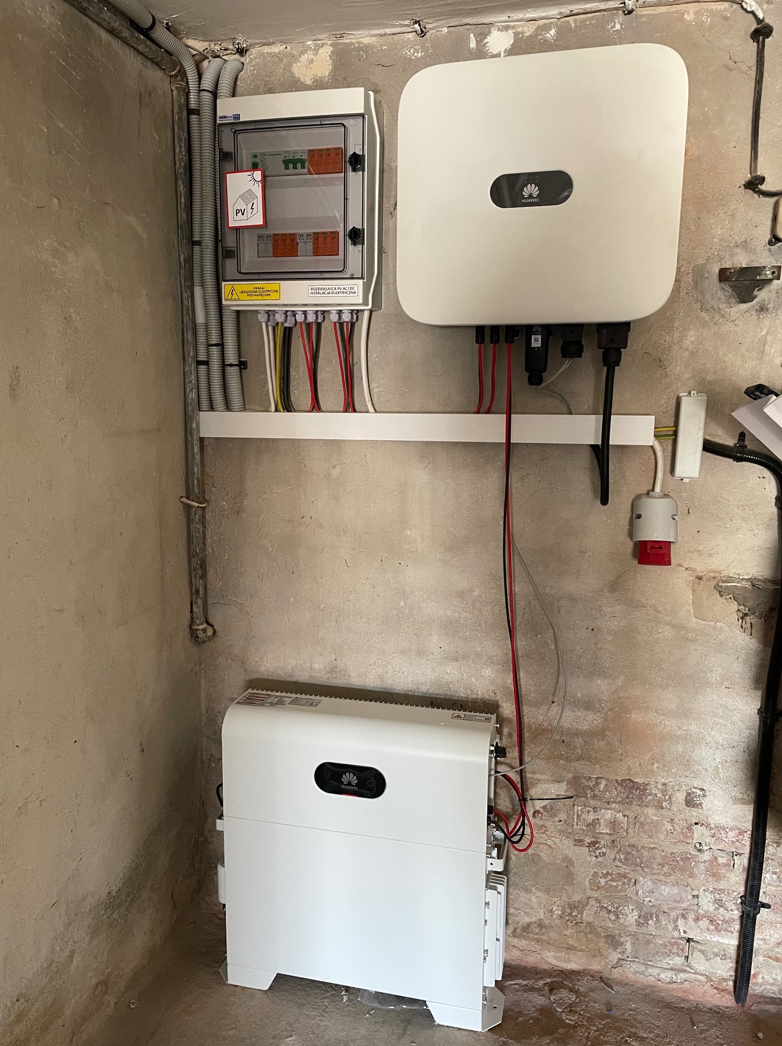 Instalacja 6kWp Falownik Huawei SUN2000 Magazyn Energii LUNA2000