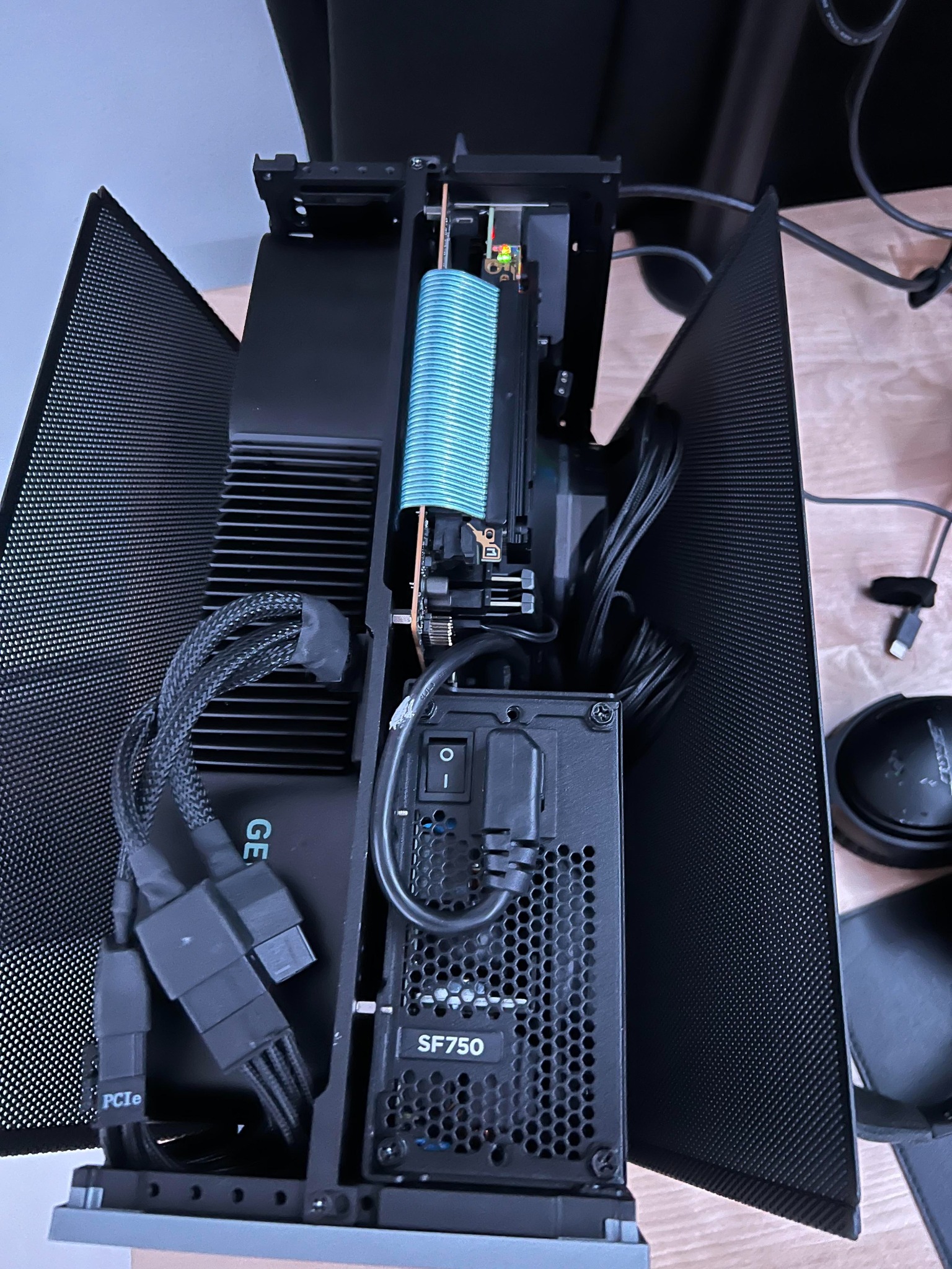 Moje lekkie problemu z kompem (nie włączał się)