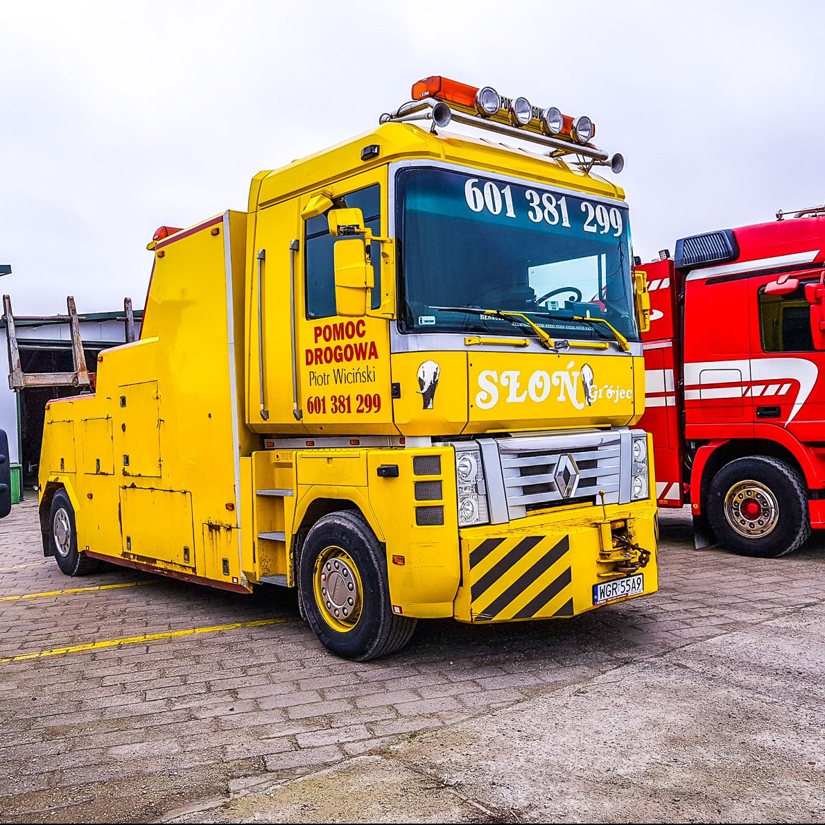 Holowanie ciężarówek - TIR - Pomoc Drogowa Słoń Grójec 24/7