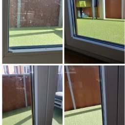 Prestige Home Care - sprzątanie premium - Okno balkonowe przed i po umyciu, widoczne smugi i czysta szyba. Sztuczna trawa na balkonie i donica z roślinami w tle. Porównanie efektu czyszczenia.