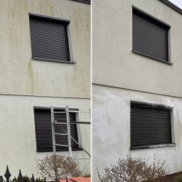Solex Group sp. z o.o. - Elewacja budynku przed i po czyszczeniu, widoczne różnice w kolorze i czystości. Na lewej stronie elewacja zabrudzona, na prawej czysta. Okna z roletami.