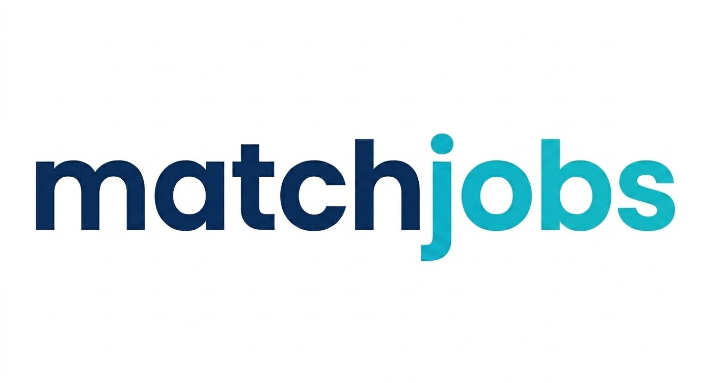 Logo 'matchjobs' na białym tle. Napis w kolorach granatowym i turkusowym. Litery zaokrąglone, nowoczesny krój pisma. Całość sprawia wrażenie profesjonalizmu i świeżości.