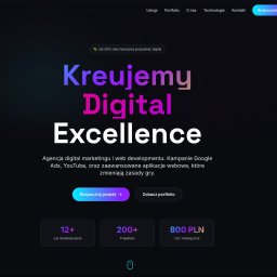AdGenius - od prostej strony po zaawansowane serwisy i systemy. Robimy Internety od 2012r - Strona internetowa agencji Adgenius.pl z gradientowym tłem i hasłem 'Kreujemy Digital Excellence'. Widoczne menu, przyciski CTA i statystyki firmy.