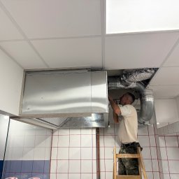 FROZE Klimatyzacja i Wentylacja - Montaż mechanicznej wentylacji nawiewno-wywiewnej oraz klimatyzacji w lokalu gastronomicznym w Bielsku-Białej.