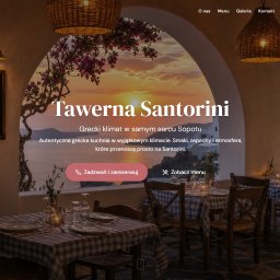 Oskar Maślanka - Strona internetowa tawerny Santorini z motywem greckim. Widok na morze, menu na tablicy, stoliki z niebieskimi obrusami. Klimatyczny design strony restauracji.