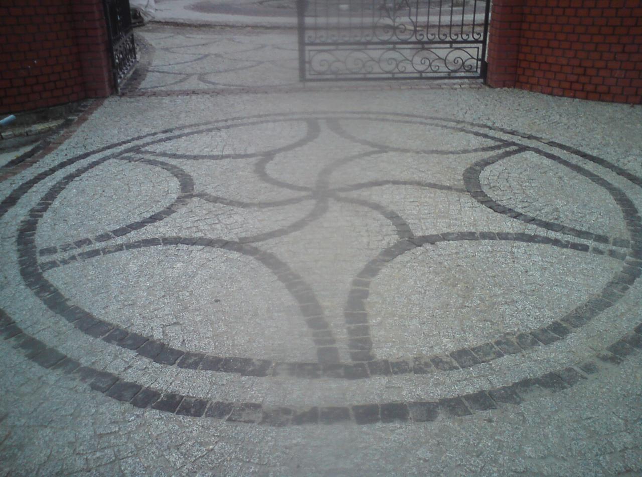 Układanie kostki granitowej