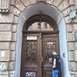 Primeron Sp. z o.o. - Montaż monitoringu w kamienicy - Kraków