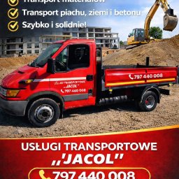Jacol Usługi Transportowe - Czerwona ciężarówka z wywrotką na tle placu budowy z koparką i budynkiem w budowie. Reklama usług transportowych z numerem telefonu.