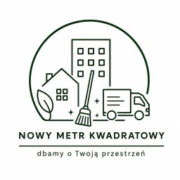 nowy metr kwadratowy - Nowy Metr Kwadratowy' logo: zielona grafika liniowa z domem, wieżowcem, miotłą i busem w okręgu, symbolizująca dbałość o przestrzeń.