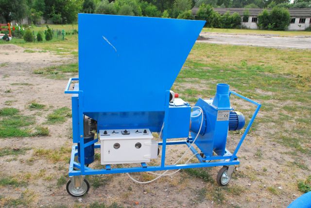 Docieplenia stropów, Stropodachów, Ścian szczelinowych Granulaty