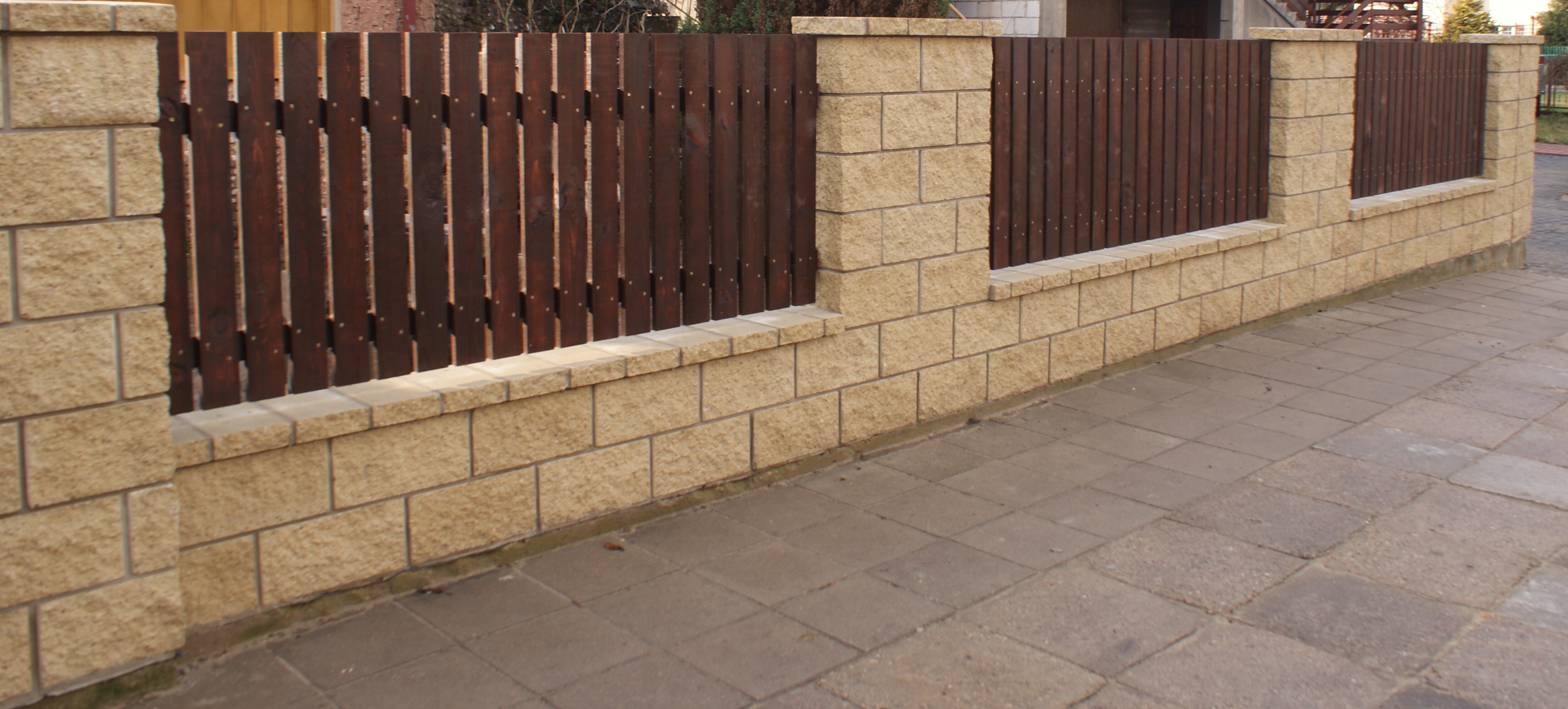 bloczki łupane, bloczki betonowe konstrukcyjne