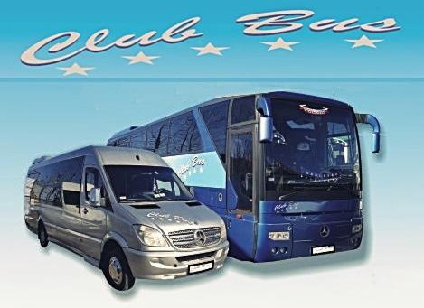Dwa pojazdy: srebrny bus i niebieski autokar turystyczny z logo 'Club Bus' na błękitnym tle.