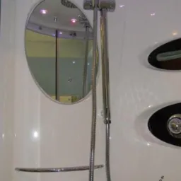 UROCZA KABINA PAROWA Z SZKOCKIM MASAŻEM!!!! 151x151cm WG-L526