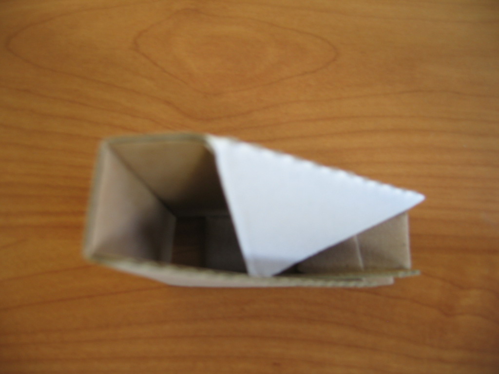 Tekturowe narożniki ochronne na obrazy i ramy 80x78x22 mm