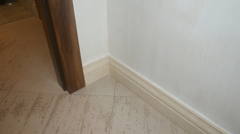 Ściany i podłogi z marmuru, trawertynu i kamieni naturalnych, płytki