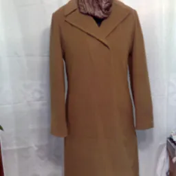 Plaszce damskie welniane