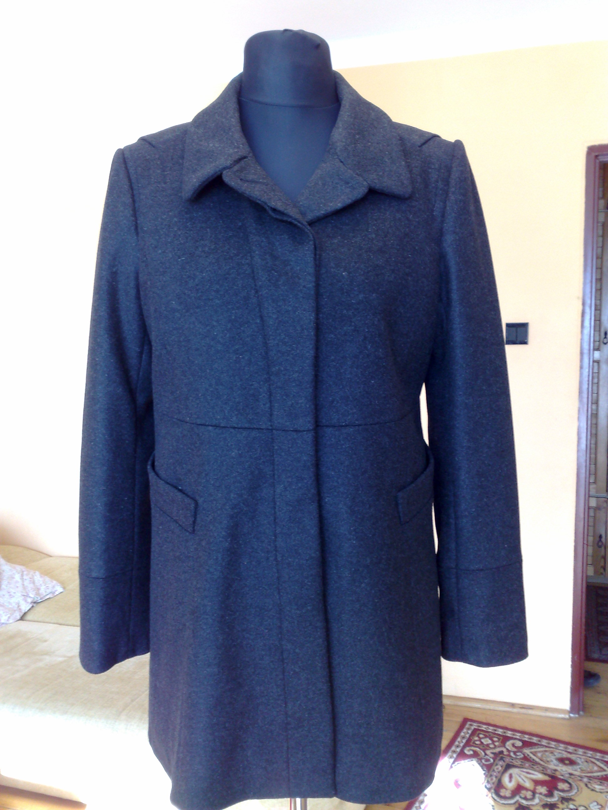 Plaszczyk damski welniany