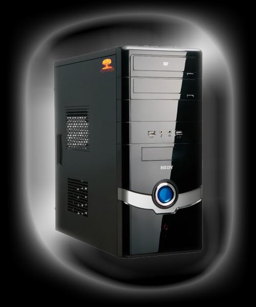Czarna obudowa komputera stacjonarnego z błyszczącym panelem przednim, srebrną obwódką i niebieskim włącznikiem, widoczne logo producenta w lewym górnym rogu.