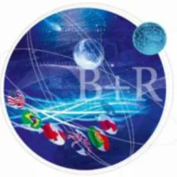Abstrakcyjna grafika w odcieniach niebieskiego przedstawiająca globusy, flagi (USA, Brazylii, Kanady, Włoch, Portugalii) oraz litery B+R, sugerująca międzynarodowy zasięg działalności.