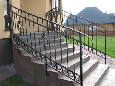 balustrady z kwasówki i stalowe, ogrodzenia, galanteria