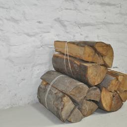Drewno kominkowe (buk, jesion, klon) / Rozpałka (drewno) / Drewno klepka