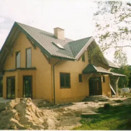 Docieplenia elewacji budynkow, adaptacja poddaszy, płyty k-g, podbitka, tynki kolorowe