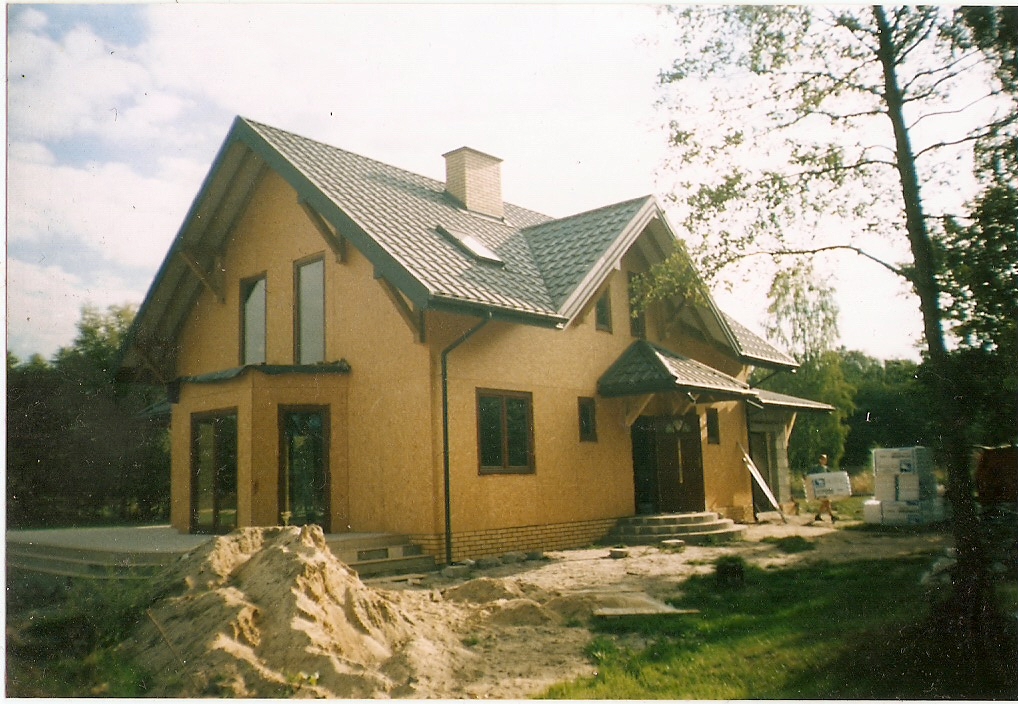 Docieplenia elewacji budynkow, adaptacja poddaszy, płyty k-g, podbitka, tynki kolorowe