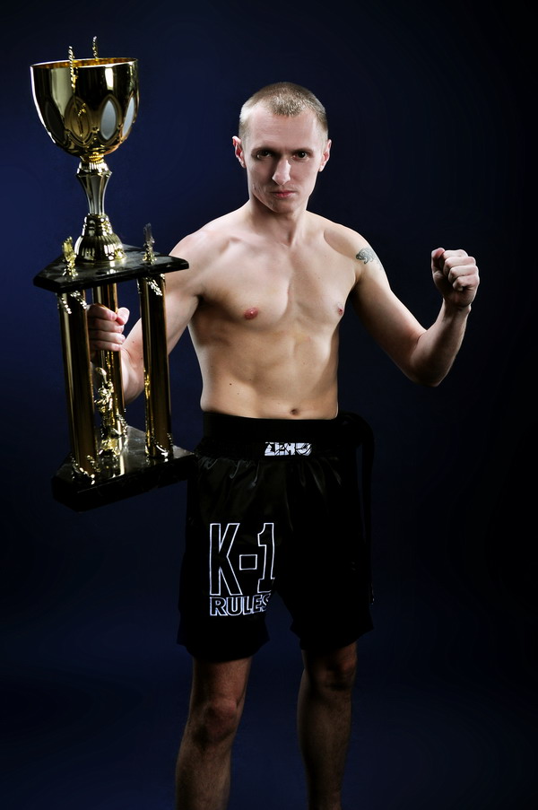 Treningi indywidualne- kickboxing, samoobrona, UFR