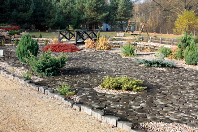 Rewelacyjny bruk dębowy! Zamień Swój ogród w baśniowy raj!