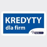 Niebiesko-biała tabliczka z napisem 'KREDYTY dla firm' i logotypem 'Fines'.