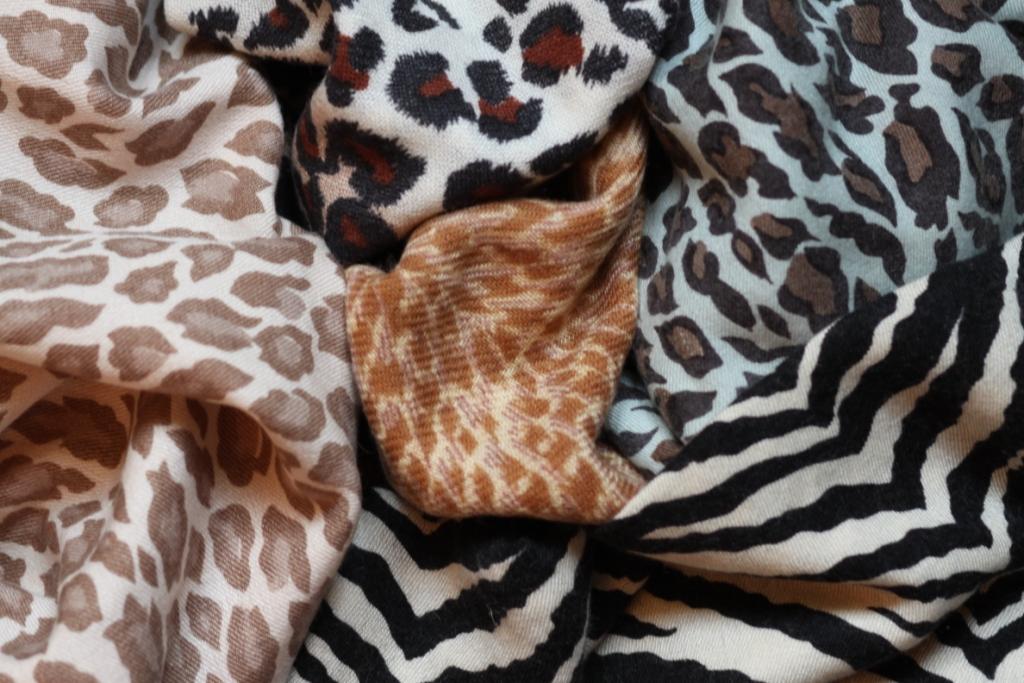 Szale, szaliki, chusty